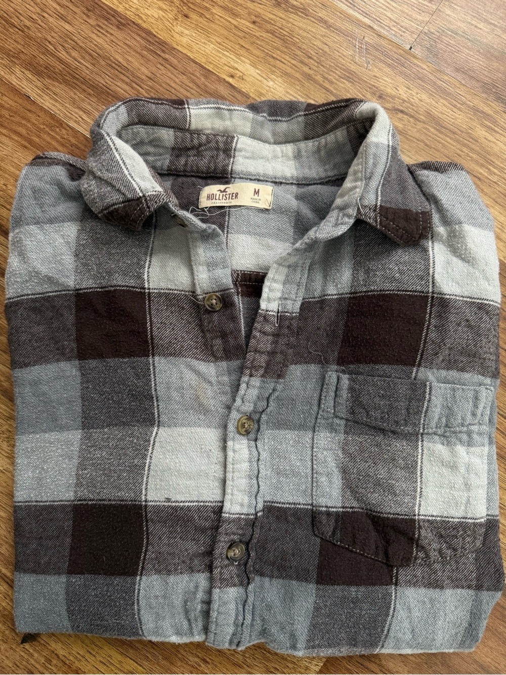 Hollister Brown and Gray Plaid Button-Down Shirt - Picture 8 of 8